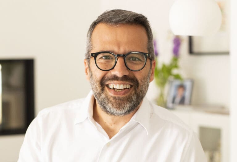 A smiling Nuno Almeida